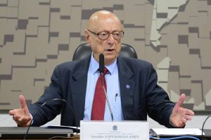 Senador afirma que vai limitar dosimetria ao 8 de Janeiro