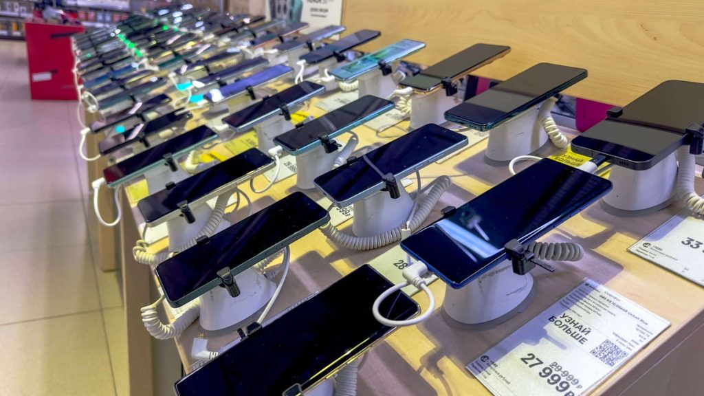 Smartphones devem ficar mais caros em 2026; e o motivo