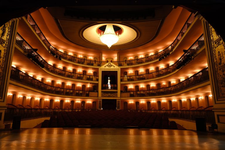 Teatro Arthur Azevedo celebra parceiros de 2025 em cerimônia inédita