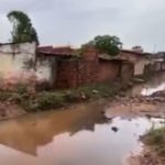 Temporal causa alagamentos na Vila Nova República e moradores denunciam
