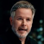 Três Graças: Ferette coloca espião na Chacrinha e faz descoberta