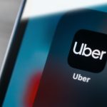 Uber disponibiliza ferramenta para deficientes visuais e cães-guia