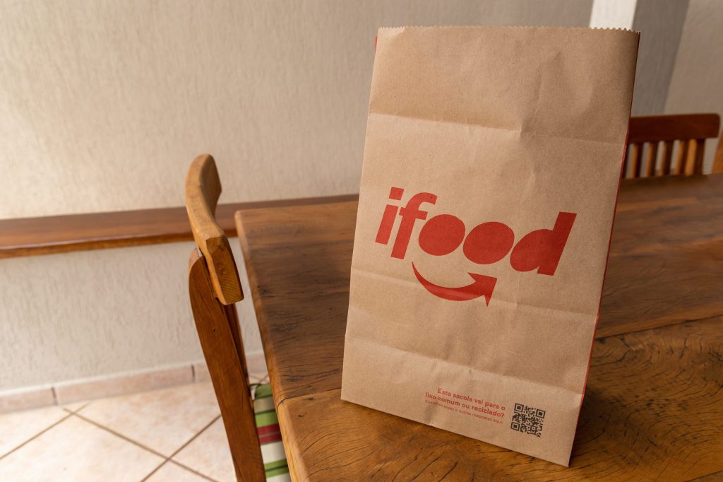 iFood acusa ex-funcionários que estão na 99Food de uso indevido