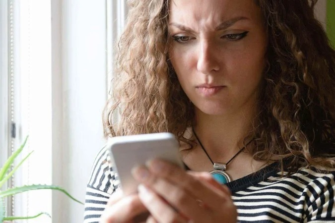 ‘Isca de raiva’ das redes sociais é eleita termo do