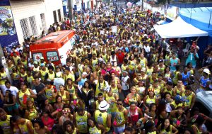 11 grupos se apresentam em dois palcos no Pré-Carnaval da