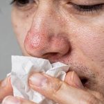 A ciência explica por que espirramos quando estamos gripados e