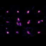 Algo bem estranho foi observado em galáxias jovens do início