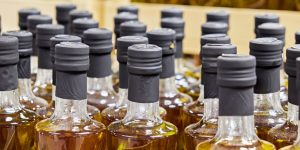 Anvisa proíbe venda de azeite e suspende doce de leite