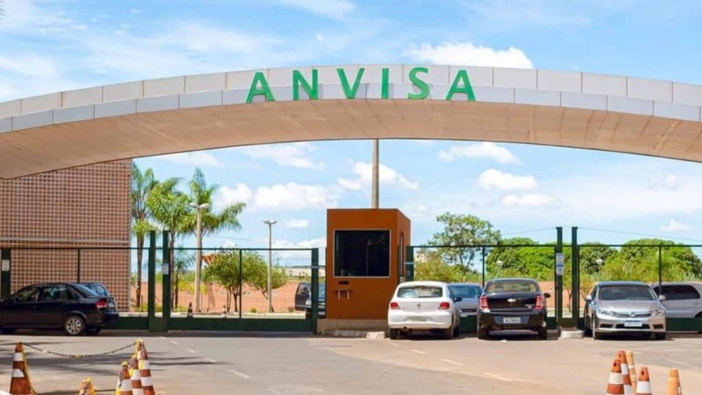 Anvisa suspende venda de glitters e folhas de ouro de