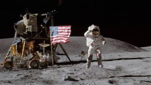 Apollo 16: a missão que deixou uma foto de família