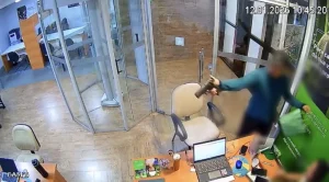 Assaltante de bancos em São Luís é baleado em confronto