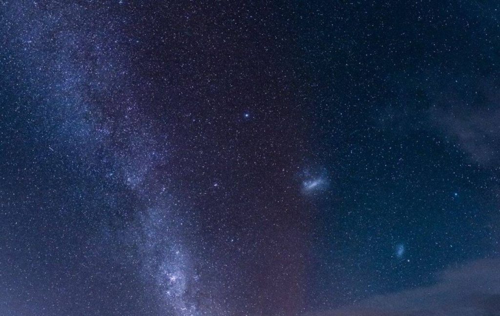 Aurora extremamente rara é registrada no Brasil após tempestade de