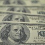 Brasil tem segunda maior saída de dólares da história em