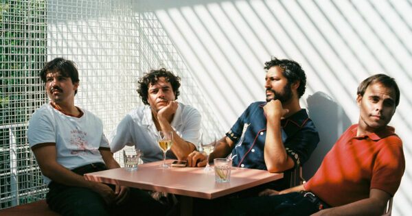 Capitão Fausto actuam na MEO Arena a 24 de Janeiro