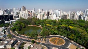 Cidade brasileira vira “oásis verde” e reduz calor extremo