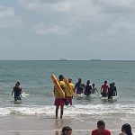 Como curtir férias na praia com segurança