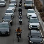 Deputado propõe criação de vias exclusivas para motos na Avenida