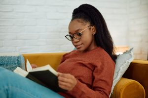 Dia do Leitor: confira 8 livros essenciais para estudantes do