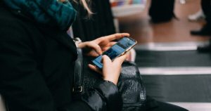 Empresas de redes sociais removeram cerca de 4,7 milhões de