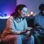 Entretenimento digital: da passividade à participação ativa