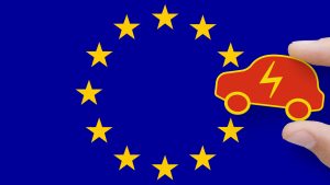 Europa assume o volante e puxa a nova fase dos