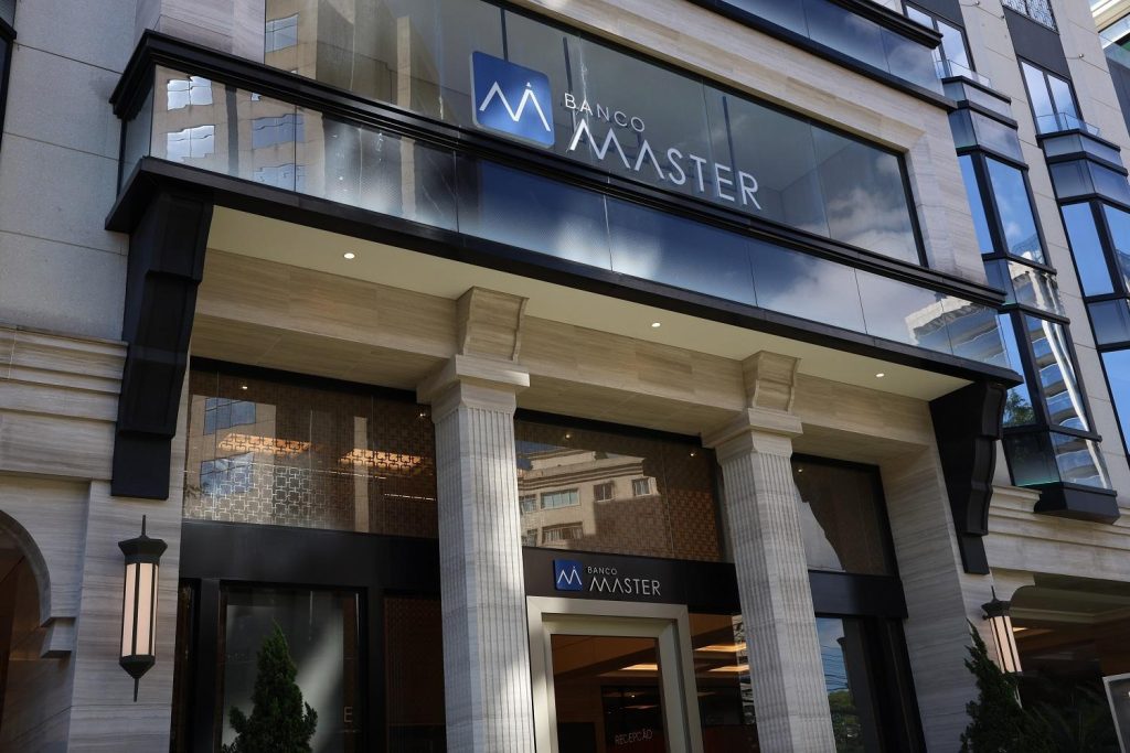 FGC inicia pagamento a investidores do Banco Master; veja como