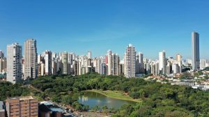 Fevereiro terá calor acima da média e chuvas irregulares em