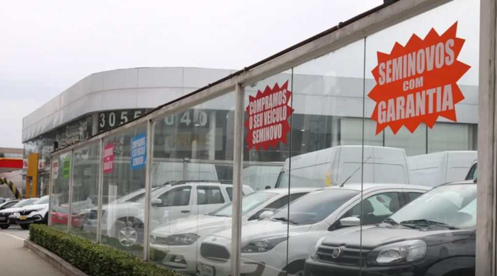 Financiamentos de veículos crescem pelo 3º ano seguido e atingem