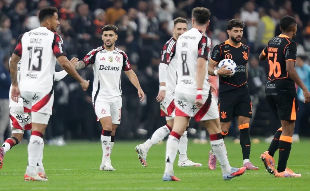 Flamengo e Corinthians decidem o título da Supercopa do Brasil