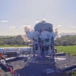 Foguete tem tanque de combustível destruído em teste de pressão