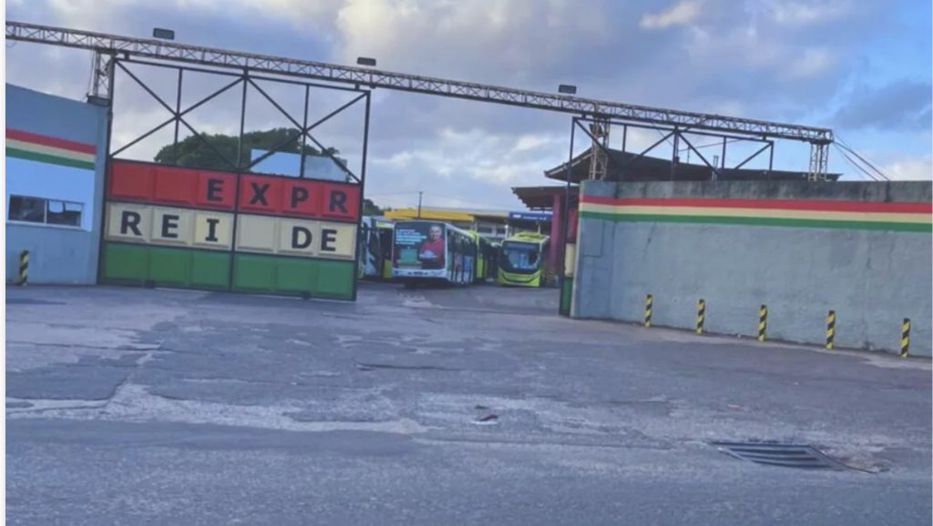 Greve de ônibus em São Luís:por atrasos salariais paralisa novamente