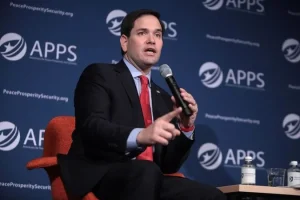 Marco Rubio apresenta plano de três fases para reorganizar a