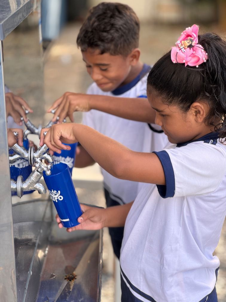Ministério Público exige água potável e saneamento nas escolas de