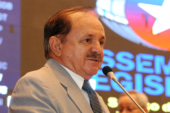 Morre Chico Gomes, ex-deputado e ex-prefeito de Viana, aos 83