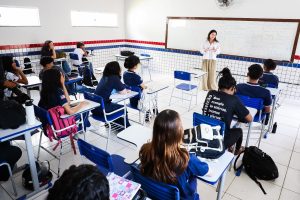 Novo piso do magistério entra em vigor: Salário dos professores