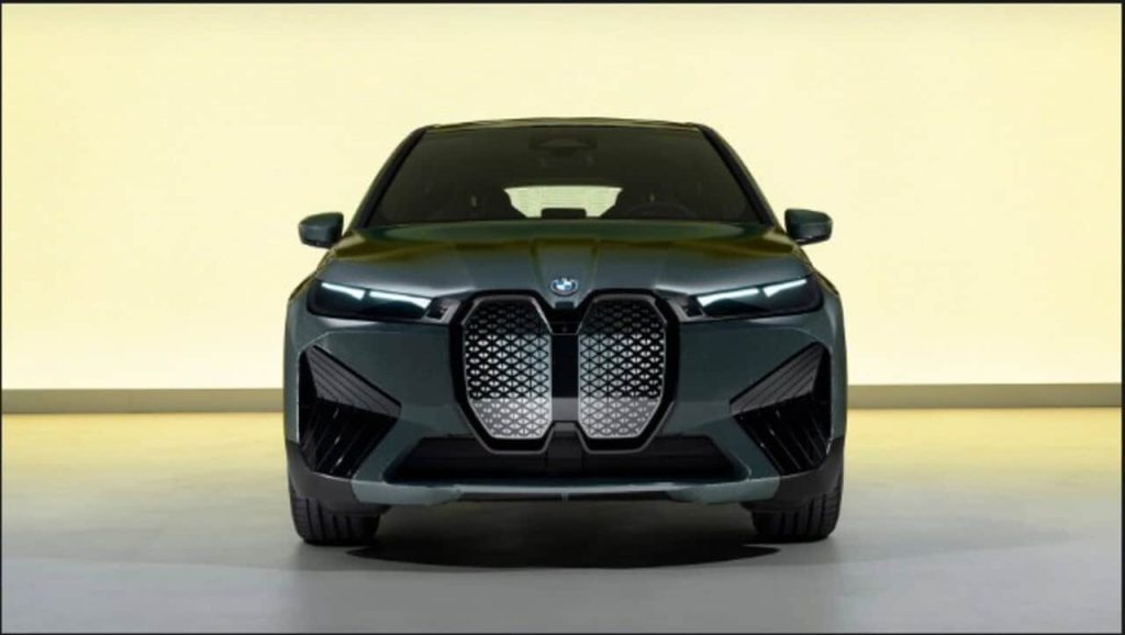 O carro incrível que muda de cor instantaneamente com apenas