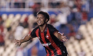 “Ó moto surpreendente, time de fibra e de garra”