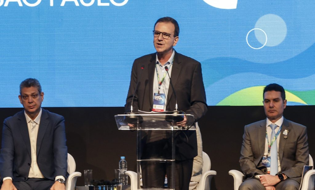 Paes admite já estar em pré-campanha para governador do Rio