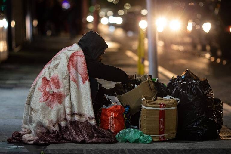 População de rua no Brasil cresce e Maranhão apresenta desafios