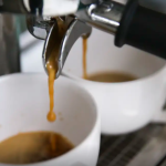 Preços altos derrubam consumo de café no Brasil em 2025
