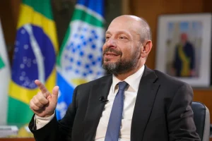 Presidente do INSS diz que aposentados com consignado do Banco