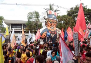 Protestos exigem “Fora Trump da Venezuela” e afirmam soberania dos