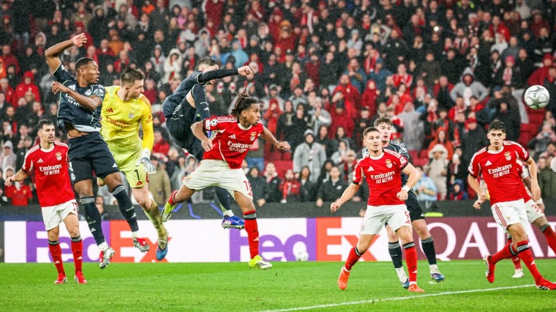 Real Madrid reencontra o Benfica pelos playoffs da Champions League