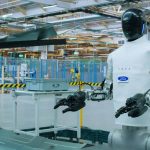 Robô humanoide da Ford supera metas em teste de fábrica