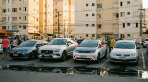 SUV elétrico ou híbrido plug-in? Entenda o que muda na