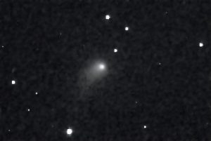 Semana começa com pico de brilho do cometa Wierzchos