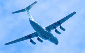 Setor de serviços interrompe sequência de altas e tem recuo