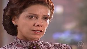 Terra Nostra: Janete desconfia da paternidade de Aurora e provoca